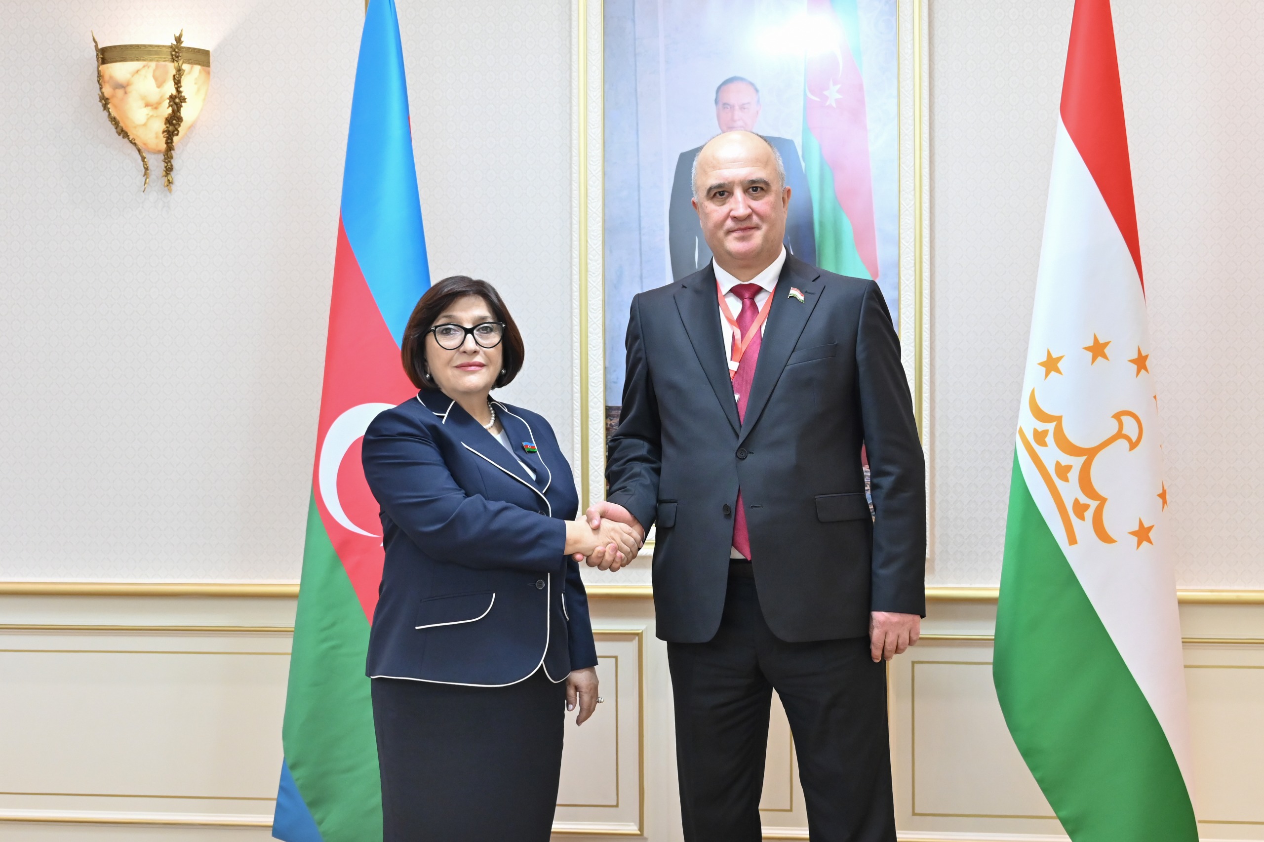 news banner image Desktop